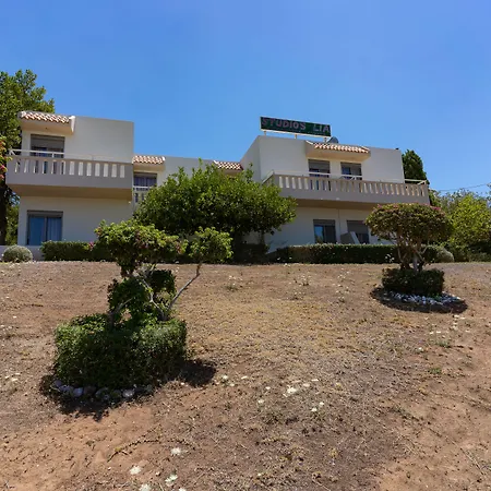 Lia Hotel apartamentowy Pefki