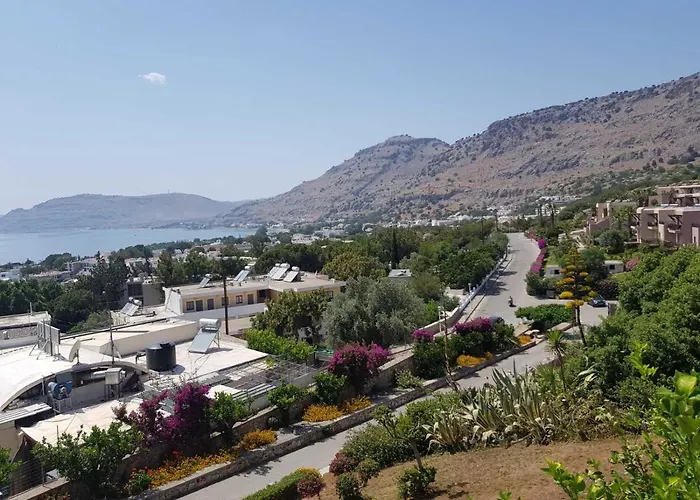 Lia Hotel apartamentowy Pefki