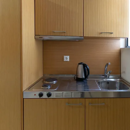 Lia Hotel apartamentowy Pefki